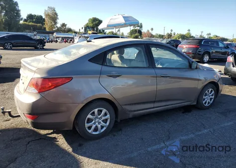 2013 Hyundai Accent Gls z USA, uszkodzony, nr VIN KMHCT4AE2DU317648
